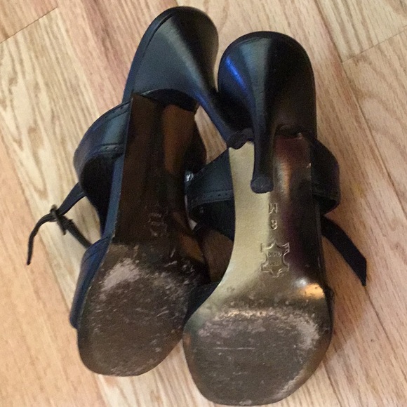 **SALE** Donald J Pliner Black Leather sandals Size 8M - Picture 8 of 8